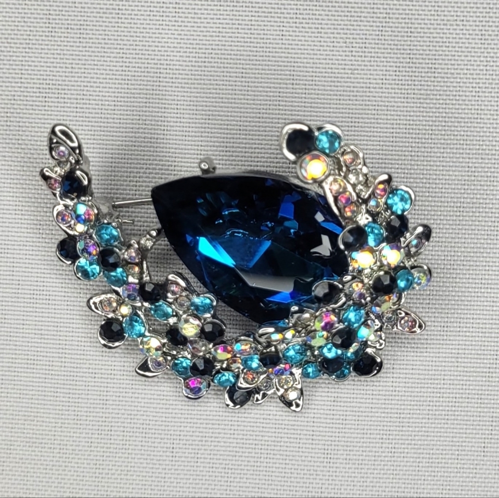Silver Tone Blue Teardrop Crystal Brooch Rhinestone Statement Pin